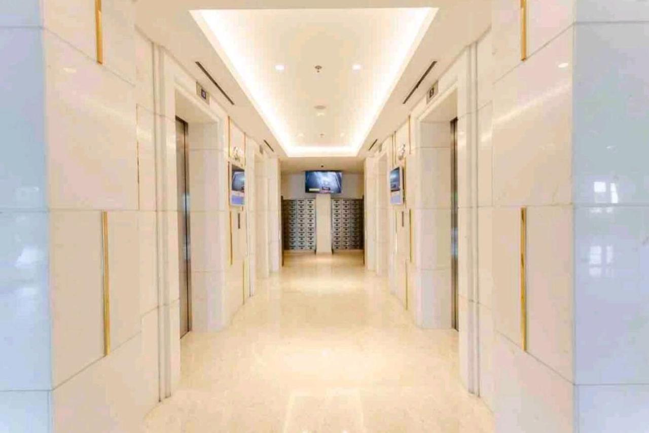 Studio Sea View Apartment At Gold Coast Pik By Mysweethome Giacarta Esterno foto