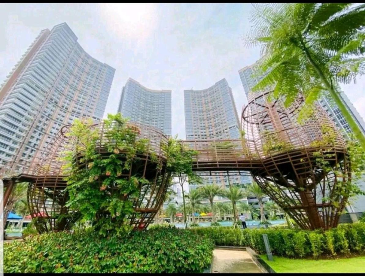 Studio Sea View Apartment At Gold Coast Pik By Mysweethome Giacarta Esterno foto