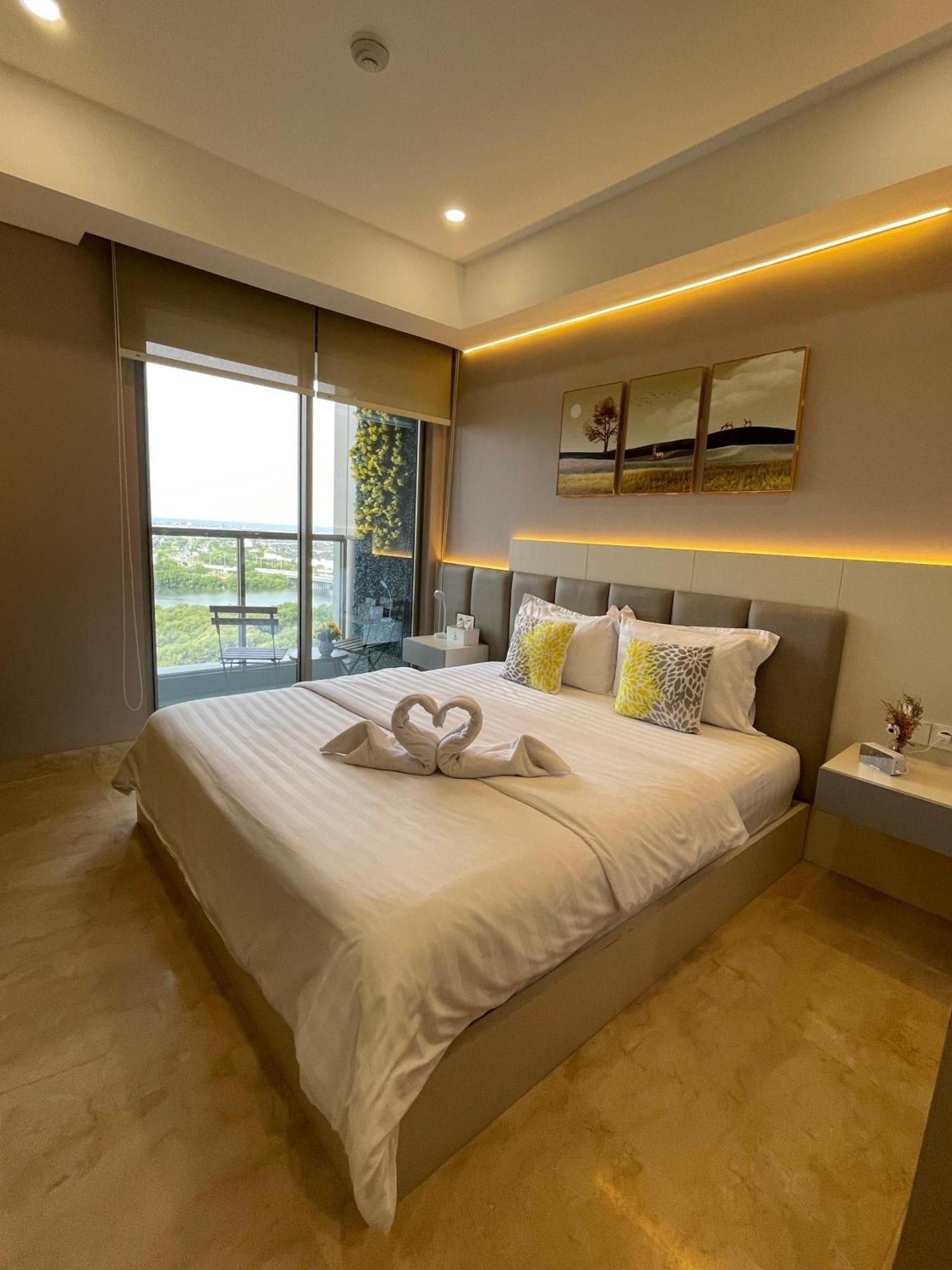 Studio Sea View Apartment At Gold Coast Pik By Mysweethome Giacarta Esterno foto
